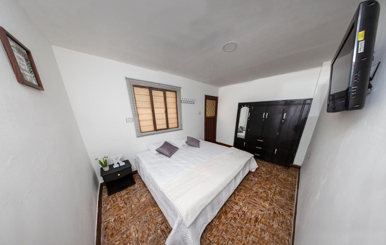 Komodo Alojamiento- Hostal Autoservicio, Ubicado Cerca Al Centro Historico - Bano Privado, Wifi , Cama 2X2 Y Agua Caliente Y Cocina Compartida Попаян Экстерьер фото