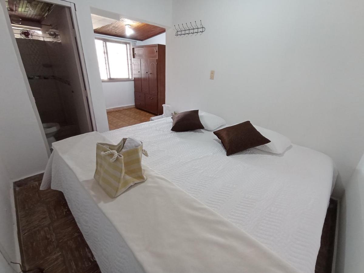 Komodo Alojamiento- Hostal Autoservicio, Ubicado Cerca Al Centro Historico - Bano Privado, Wifi , Cama 2X2 Y Agua Caliente Y Cocina Compartida Попаян Экстерьер фото