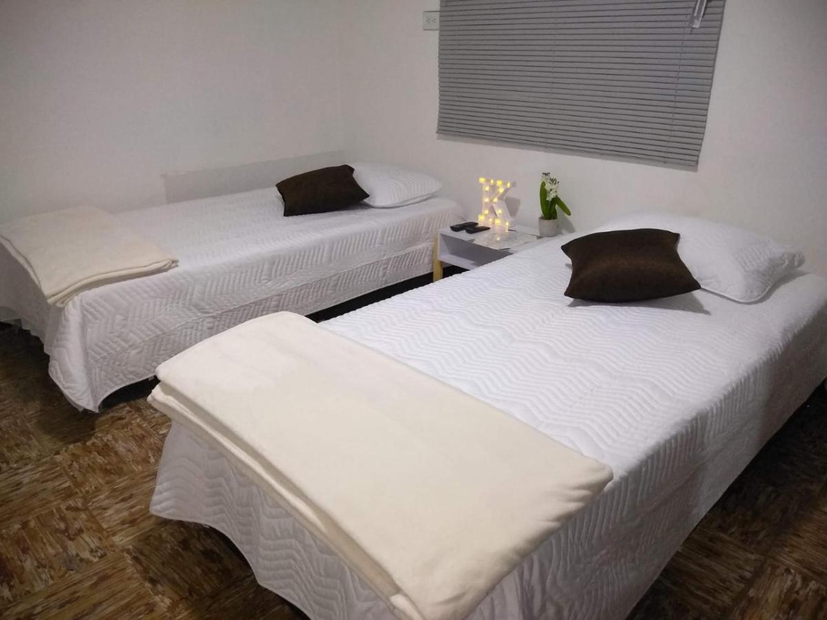 Komodo Alojamiento- Hostal Autoservicio, Ubicado Cerca Al Centro Historico - Bano Privado, Wifi , Cama 2X2 Y Agua Caliente Y Cocina Compartida Попаян Экстерьер фото